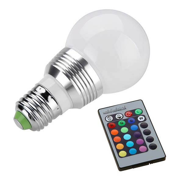 Лампа цветная светодиодная RGB с пультом управления