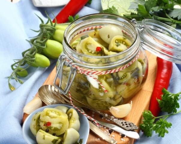 салат из зеленых помидор
